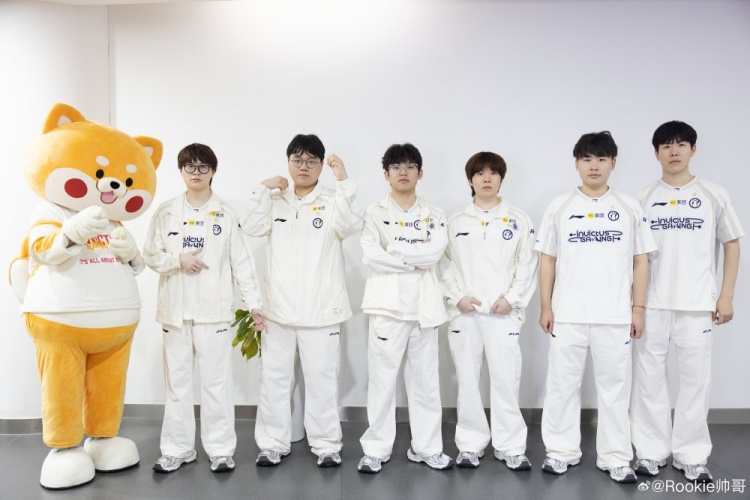Rookie:今天很开心,后面比赛也继续加油,大家回去路上注意安全