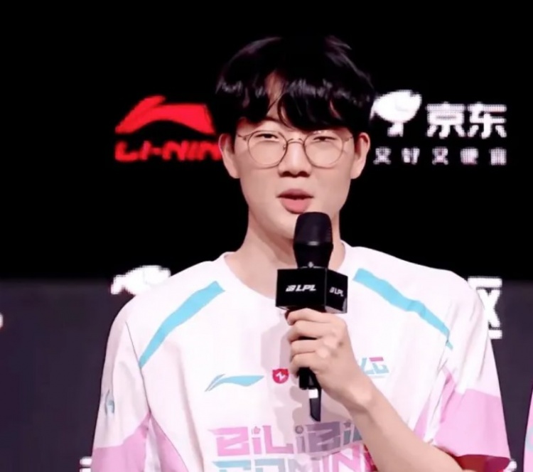 接离队是什么想法？Viper个超：其他人很自私 怕viper拿MVP ​