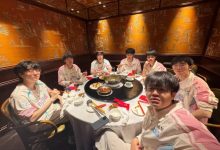 【乐玩LEWIN】手机要掉了!BLG分享赛后聚餐照:幸福就是极速下班后来大吃一口-乐玩真人线上娱乐
