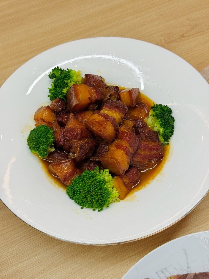 JDG分享队员晚饭聚餐照:到饭点了!开吃🍚