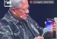 【乐玩LEWIN】你怎么连免提都不会开🤣特朗普当众打给老黄:AI威胁论是骗局!-乐玩真人线上娱乐