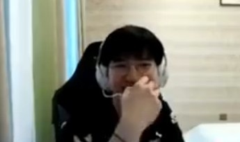 Knight看IG奇迹团:感觉比决赛精彩 观众看爽了 选手都要打尿了!