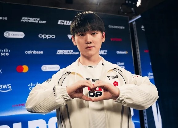 JackeyLove:今年相对不太顺利,BO1做好准备就能赢HLE